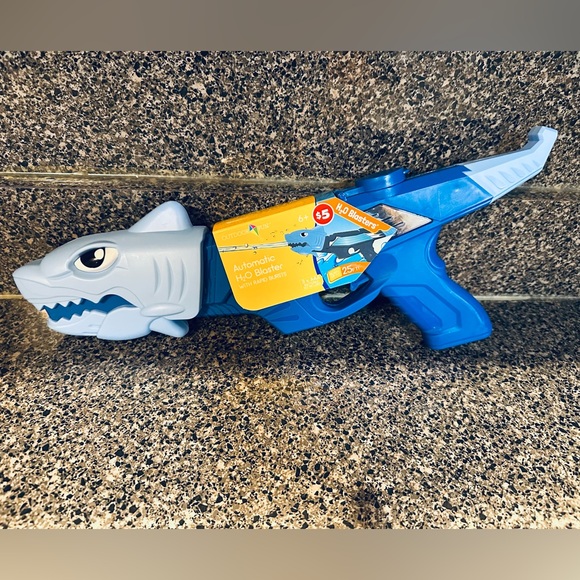 Shark Water Blaster with Arm Swimmies Bundle - Picture 3 of 5